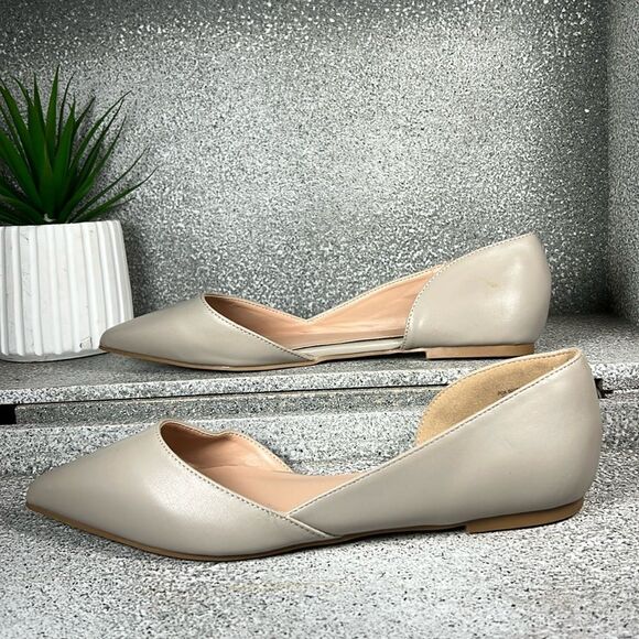 JC Journee Collection Cortni Women's Pointed-Toe Flats Size 9 - Picture 1 of 8
